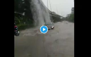 delhi-rains-turn-flyover-into-waterfall-amused-netizens-call-it-next-niagara-falls-watch-video